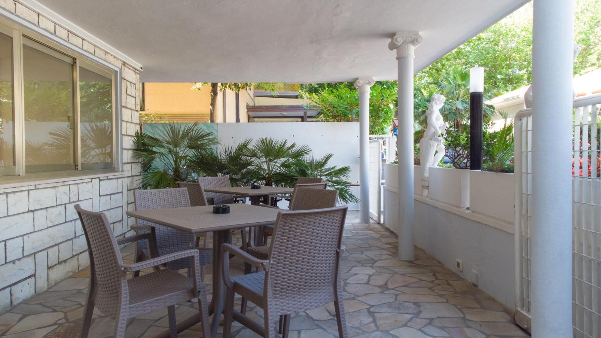 Hotel Sans Souci Rimini Bagian luar foto